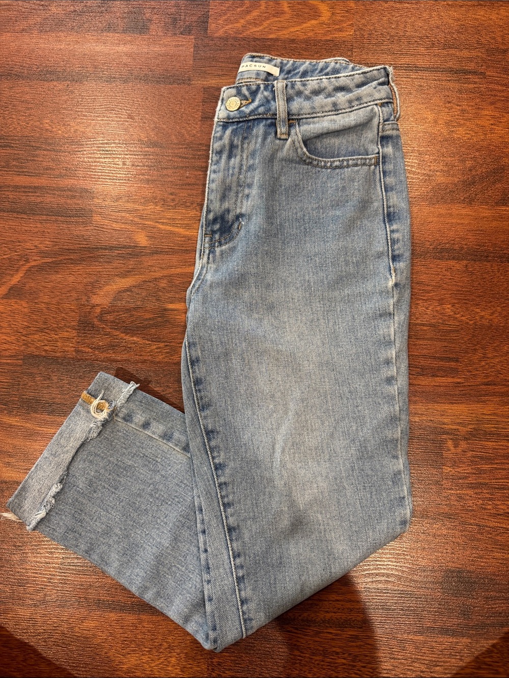 PacSun Women’s Straight Leg Jeans in Light Blue Wash